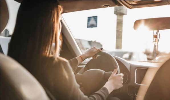 How to Navigate Different Weather Conditions While Driving